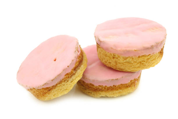 istock Traditional Dutch pink glazed cakes 916193340