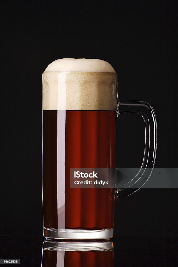 dark beer Glass - Стоковые фото Алкоголь - напиток роялти-фри