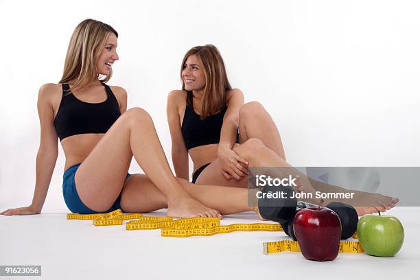 Heathy Mulheres - Fotografias de stock e mais imagens de 20-29 Anos - 20-29 Anos, Adulto, Alegria