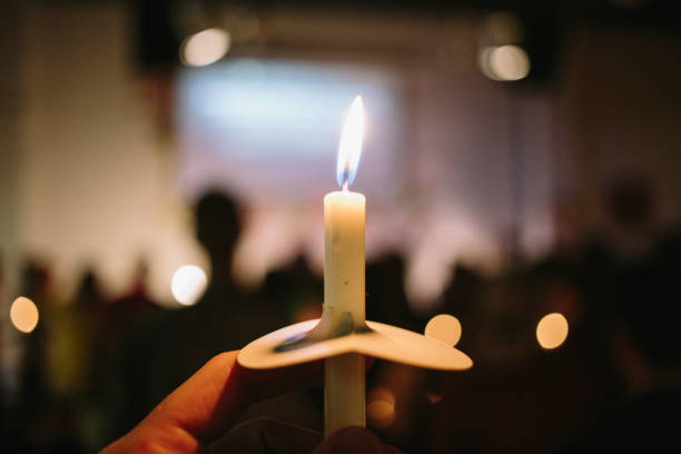 istock Christmas Eve Candlelight Service Event. 916245090