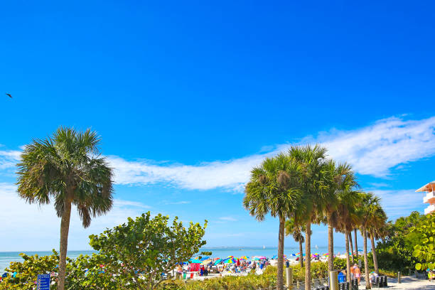 istock Beach Vacation Destination Fort Myers Beach 916252494