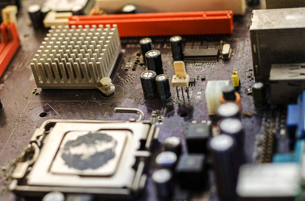 istock dirty motherboard for the whole frame 916284740