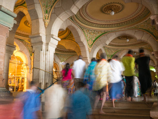 マイソール宮殿、カルナータカ州、インドのカラフルな華やかなインテリア ホール - indian ethnicity traditional culture architecture karnataka ストックフォトと画像