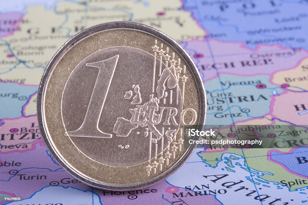 ユーロコインをマップ - 1ユーロ硬貨のロイヤリティフリーストックフォト
