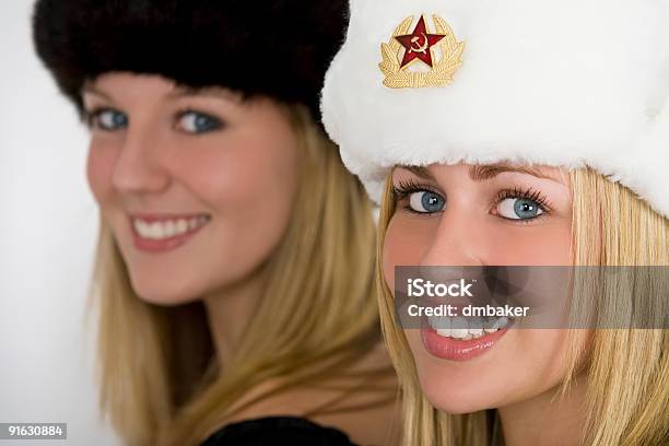 Zwei Schöne Junge Frauen Russischen Stockfoto und mehr Bilder von Attraktive Frau - Attraktive Frau, Blaue Augen, Blondes Haar