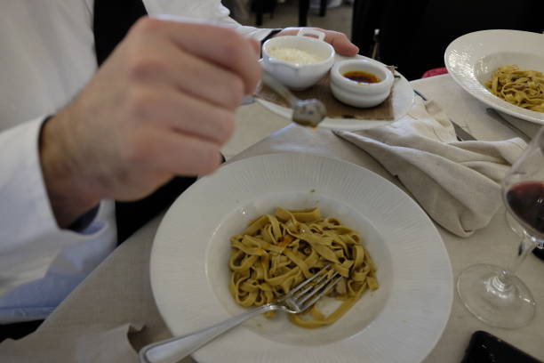 istock add chili pepper to the pasta 916333012