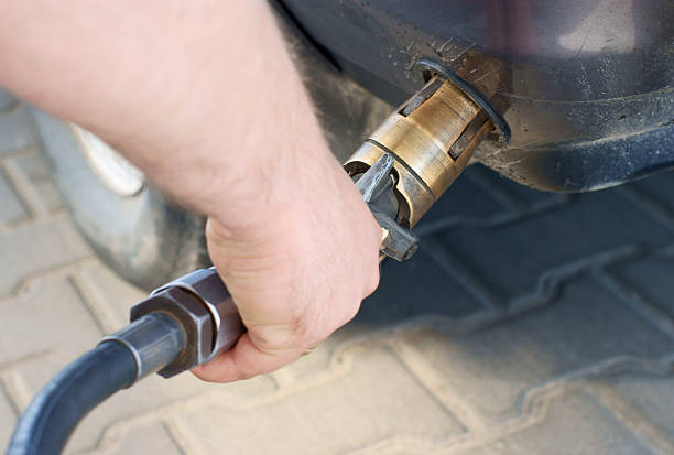 istock fill up of lpg 91633566
