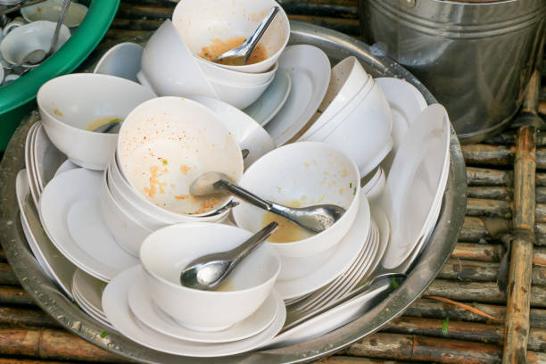 istock many dirty dish for wash 916348926