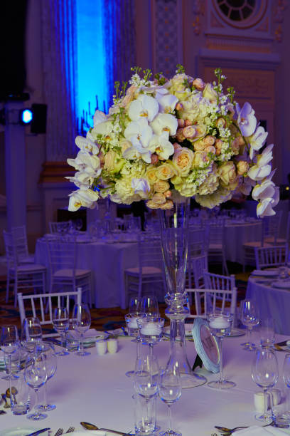 istock flowers on table in wedding day 916375986