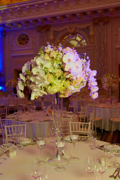 istock flowers on table in wedding day 916375994
