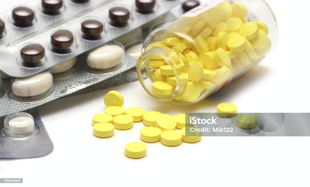 Tabletten in Flasche und Blasen Nahaufnahme - Lizenzfrei Antibiotikum Stock-Foto