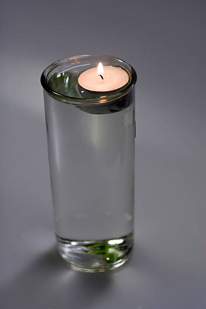 부유식 캔들 - floating candle 뉴스 사진 이미지
