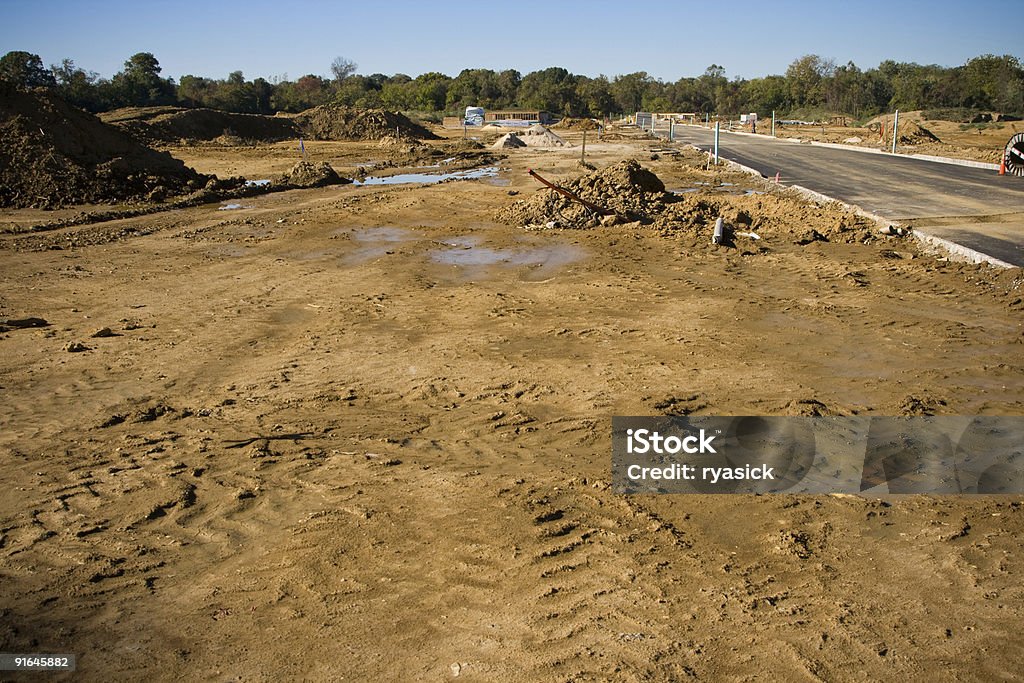 Excavated Farm Land Development przedstawiające nowe Budownictwo - Zbiór zdjęć royalty-free (Brązowy)