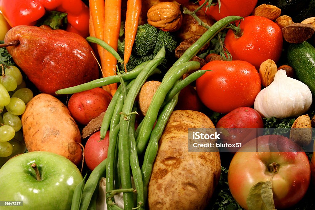 Verduras frutas frescas de la huerta & tuercas primer plano de fondo. - Foto de stock de Ajo libre de derechos