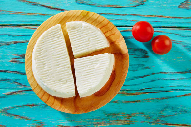 istock Tapas Burgos cheese on round board 916475288