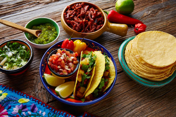 istock Tacos al pastor Mexican with coriander pineapple 916475700