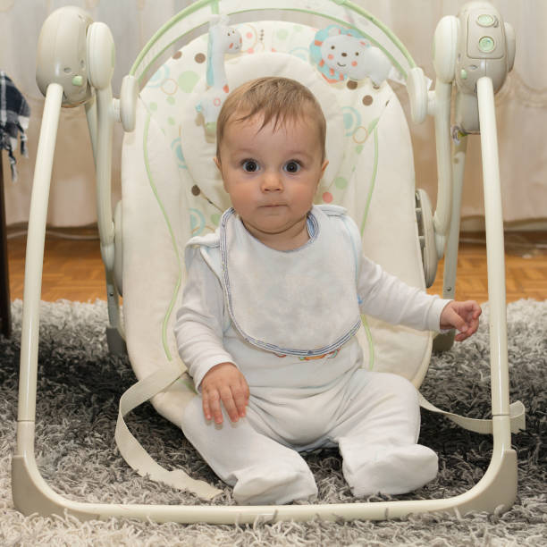 istock Newborn swing baby swing automatic electrical chair 916486792