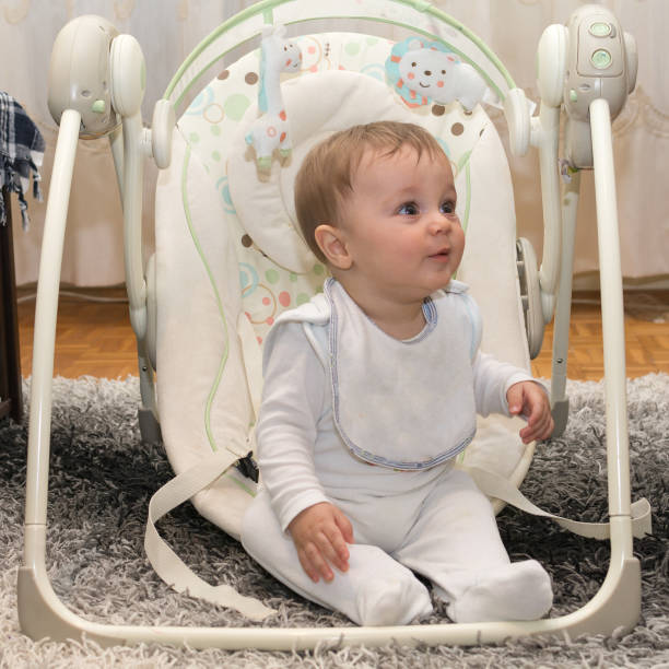 istock Newborn swing baby swing automatic electrical chair 916486892