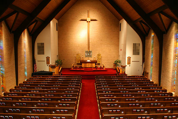 dentro de uma igreja, da varanda - church interior imagens e fotografias de stock