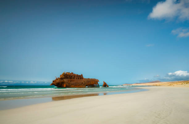 istock Shipwreck Of Boa Vista In Cape Verde 916519492