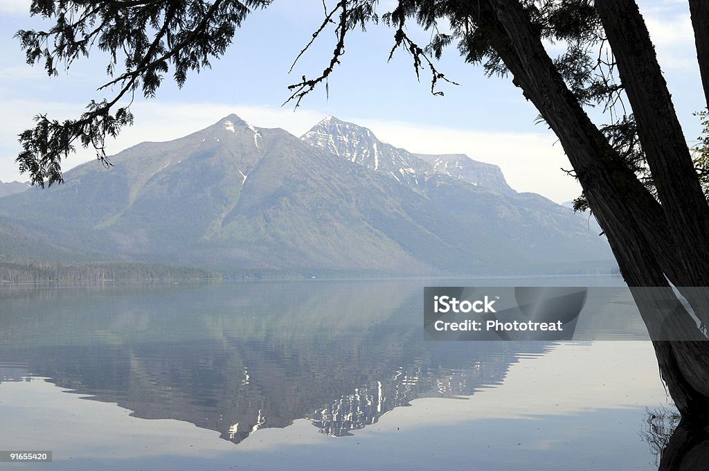 See Lake McDonald in Montana - Lizenzfrei Australisches Buschland Stock-Foto