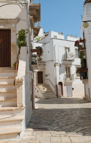 istock Alleyway. Putignano. Puglia. Italy. 916564594
