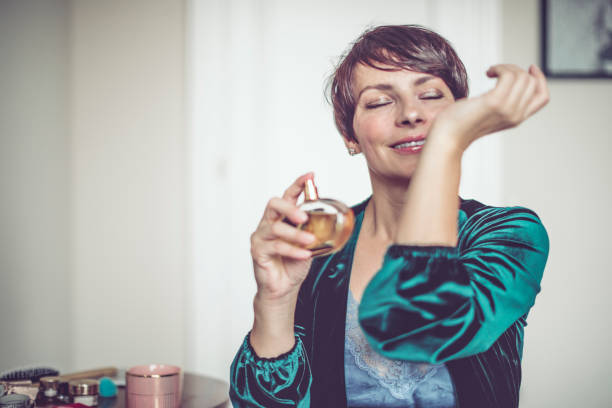 istock Beautiful woman at home 916565048