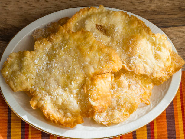istock Orejas  - Traditional dessert in carnival in Galicia (Spain) 916618286