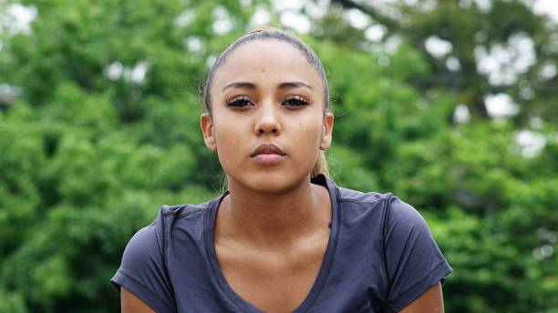 istock Unemotional Beautiful Youngster 916618292