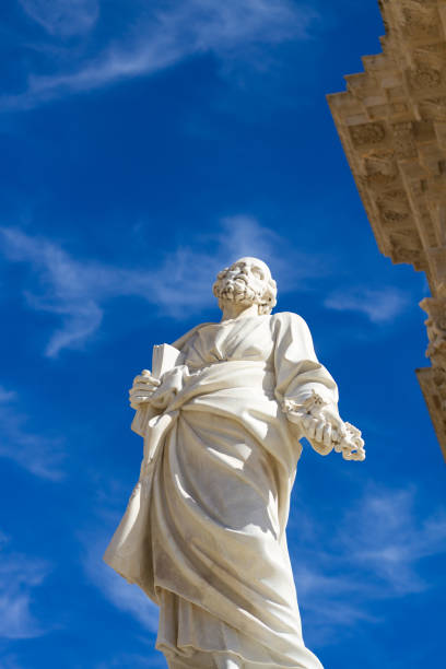 istock Ortygia, Sicily: Sculpture Detail on Siracusa Cathedral 916629094