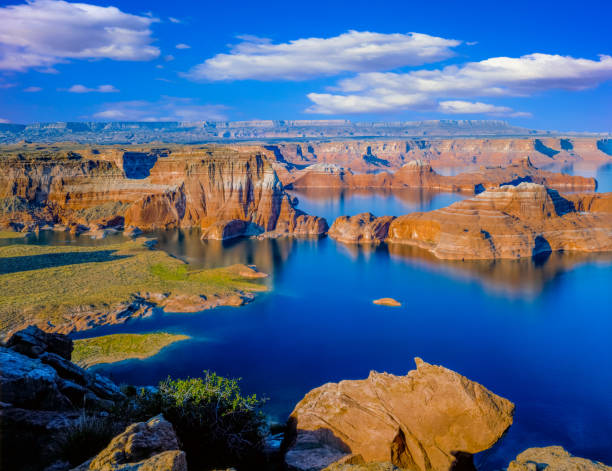 Above Lake Powell in Page, Arizona USA Above it all; majestic USA; southwest vastness; grand distant view; adventure travel lake powell stock pictures, royalty-free photos & images