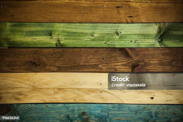Textura De Madera Para El Fondo O Fondos De Pantalla Varios Colores De Madera Sobre Una Pared Foto de stock y más banco de imágenes de Abstracto - iStock Textura De Madera Para El Fondo O Fondos De Pantalla Varios Colores De Madera Sobre Una Pared Foto de stock y más banco de imágenes de Abstracto - iStock
