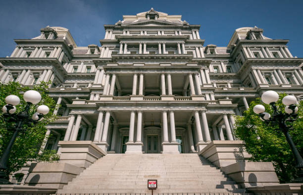 istock Old Executive Office Building White House West Wing 916643912