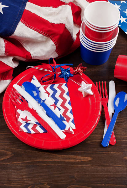 istock patriotic table setting, 4th july, US memorial day, independence day 916661178