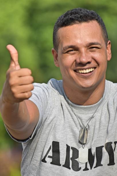 istock Army Male Soldier With Thumbs Up 916700176