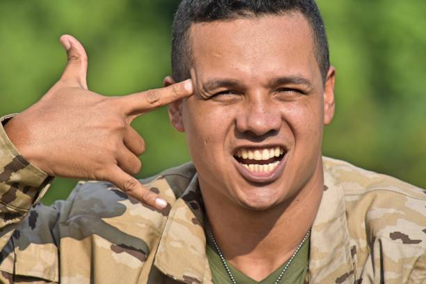 istock Enlisted Male Soldier And Suicide 916700216