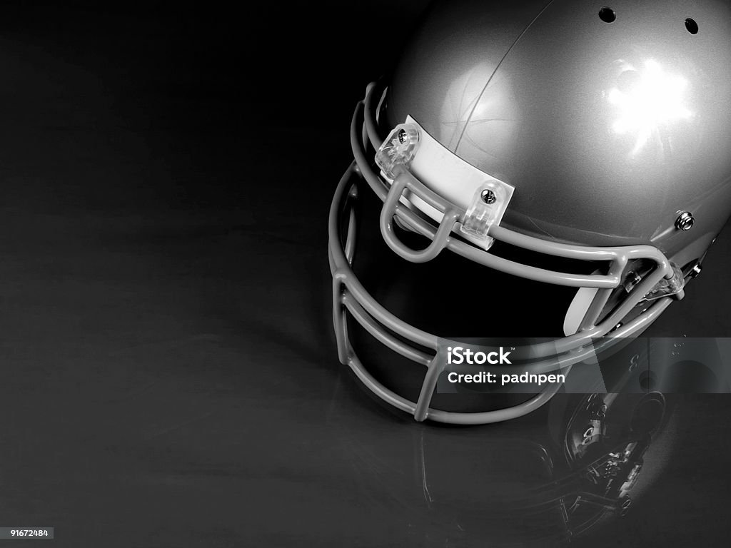 Casco da Football americano-Corner B & W - Foto stock royalty-free di Acquaforte