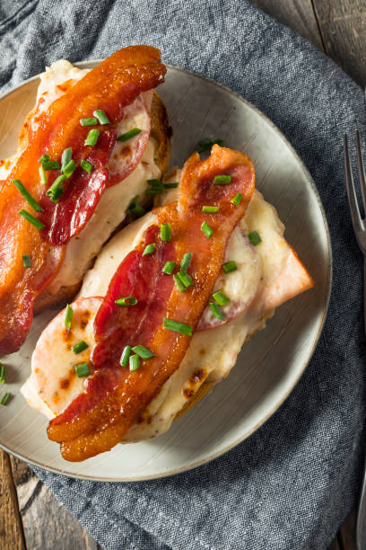 istock Homemade Baked Kentucky Hot Brown 916730990