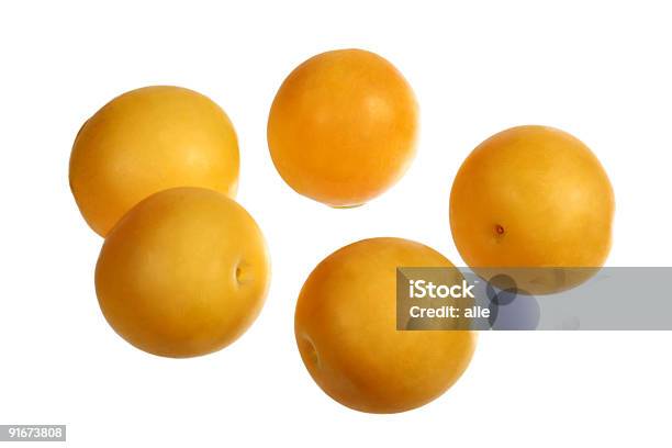 Cherryciruelas Foto de stock y más banco de imágenes de Alimento - Alimento, Amarillo - Color, Ciruela