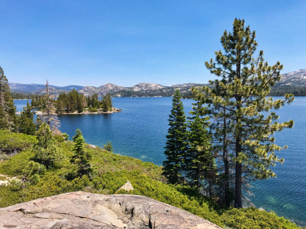 istock Large freshwater lake. California 916750048