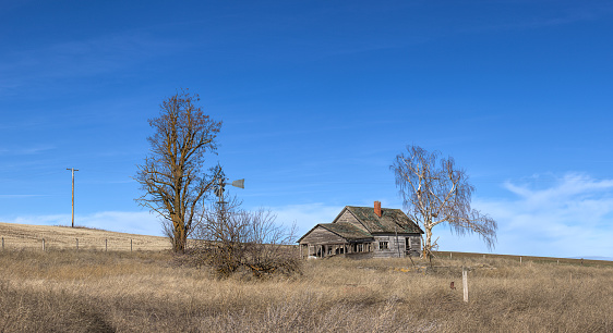 An old abandoned house in the countryside in eastern Washington.