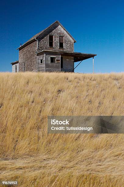 Abandoned House Stock Photo - Download Image Now - Abandoned, Abandoned Place, Absence