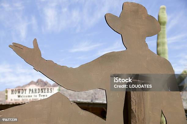 Sinal De Cowboy - Fotografias de stock e mais imagens de Azul - Azul, Cato, Cato de carnegia gigantea