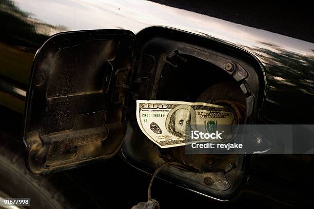 Расходы На Топливо Горизонтальные — стоковые фотографии и другие картинки Exxon - Exxon, Stop - английское слово, Автомобиль