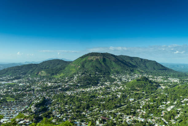 istock San Salvador 916785410