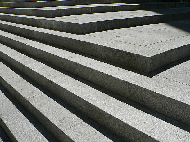 mystérieux escaliers - architecture staircase built structure steps photos et images de collection