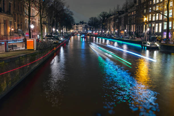 istock Canal view in Amsterdam, Netherlands 916811962