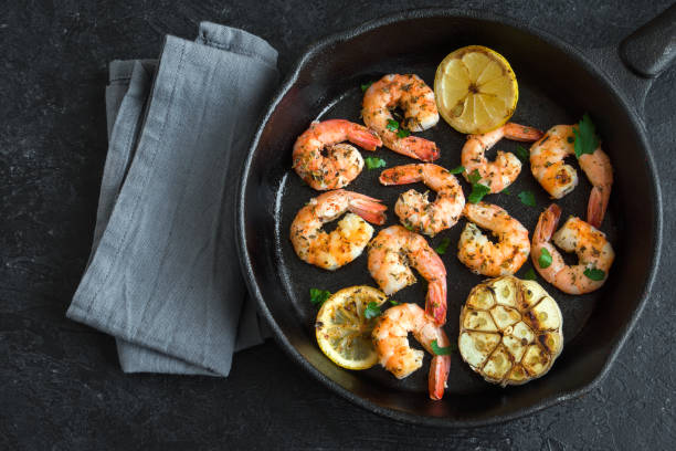 istock Roasted shrimps with lemon, garlic 916832960
