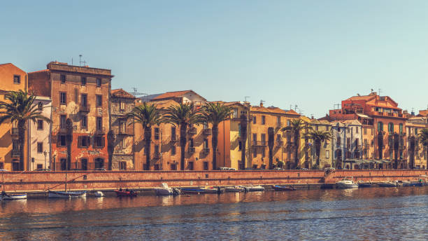 istock Beautiful sunset in Bosa 916833436