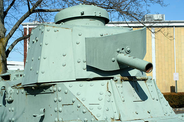 istock Old green military tank turret 91683685